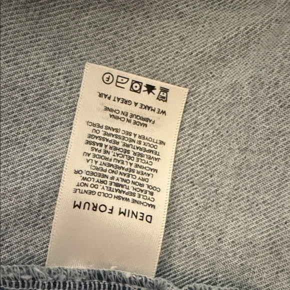 Denim Forum 90’s Mia Denim Blue Buttoned Vest - Picture 6 of 10